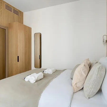 Luxurious And Tranquil - Opera - Ac Paris