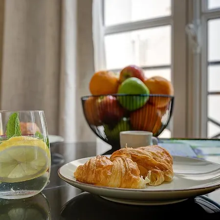 Luxurious And Tranquil - Opera - Ac Paris